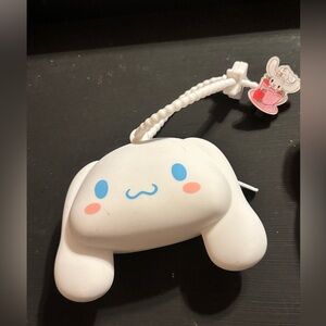 Sanrio Cinnamoroll White Coin Pouch with Blue Eyes & Pink Cheeks